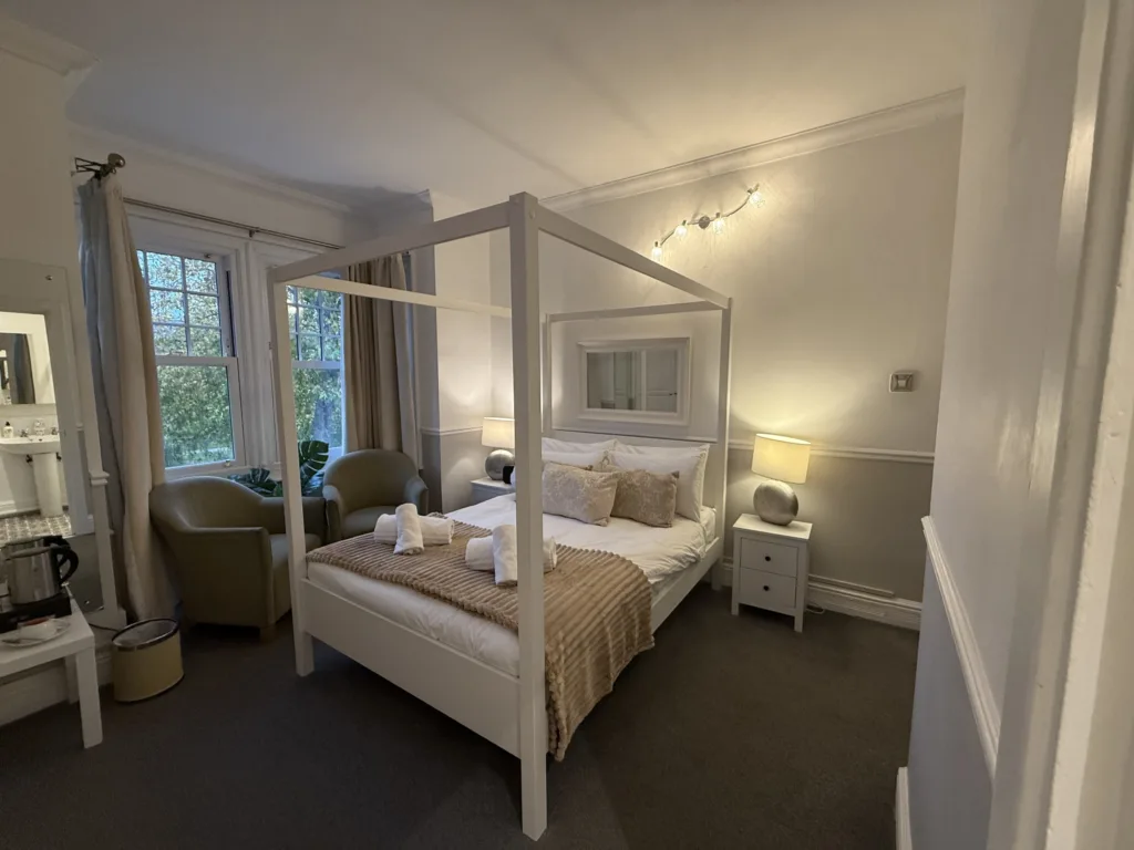 Central Hotel Norwich - Superior Bedroom